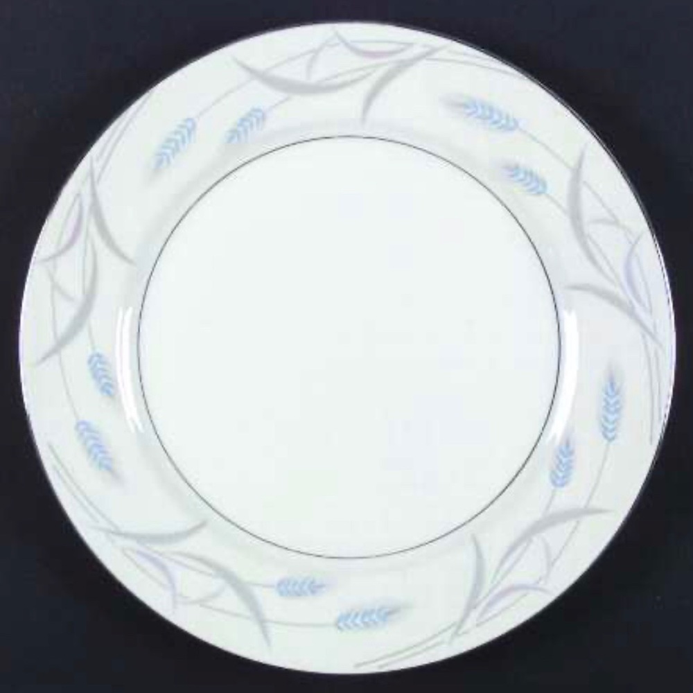 Set of 6 vintage Valmont Royal wheat dinner plates